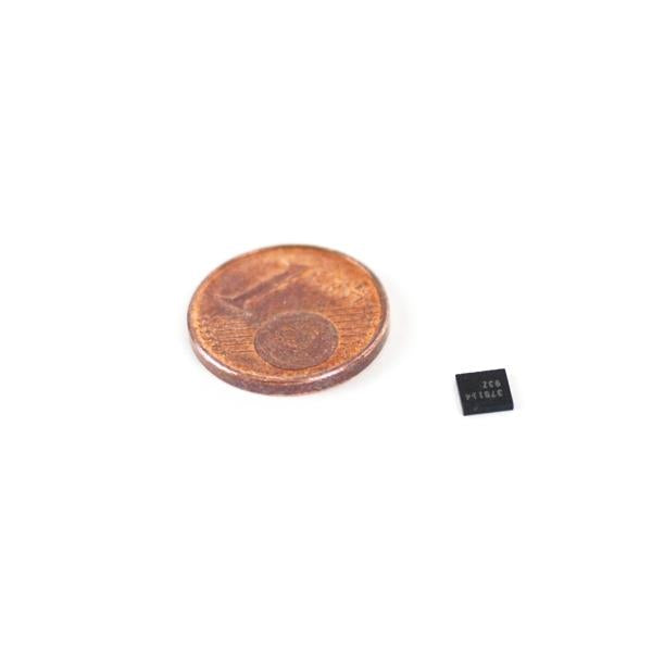 NFC CHIP 4X4 FOR PLASTIC AND TEXTILE